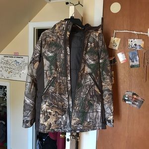 Outdoor camo winter/fall coat